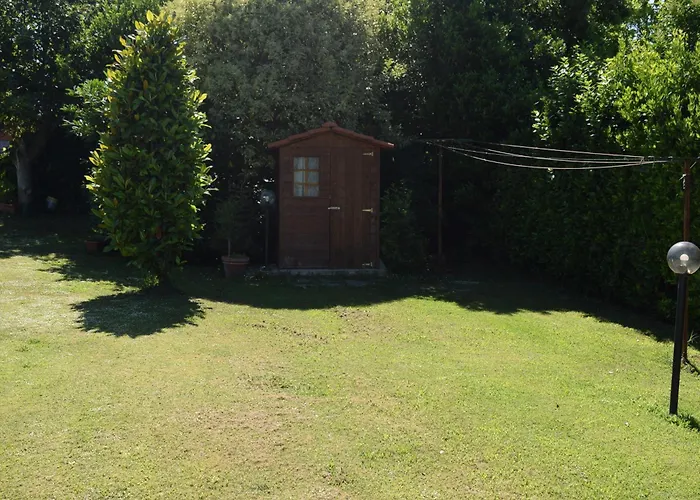 Girasole Gæstehus Lari